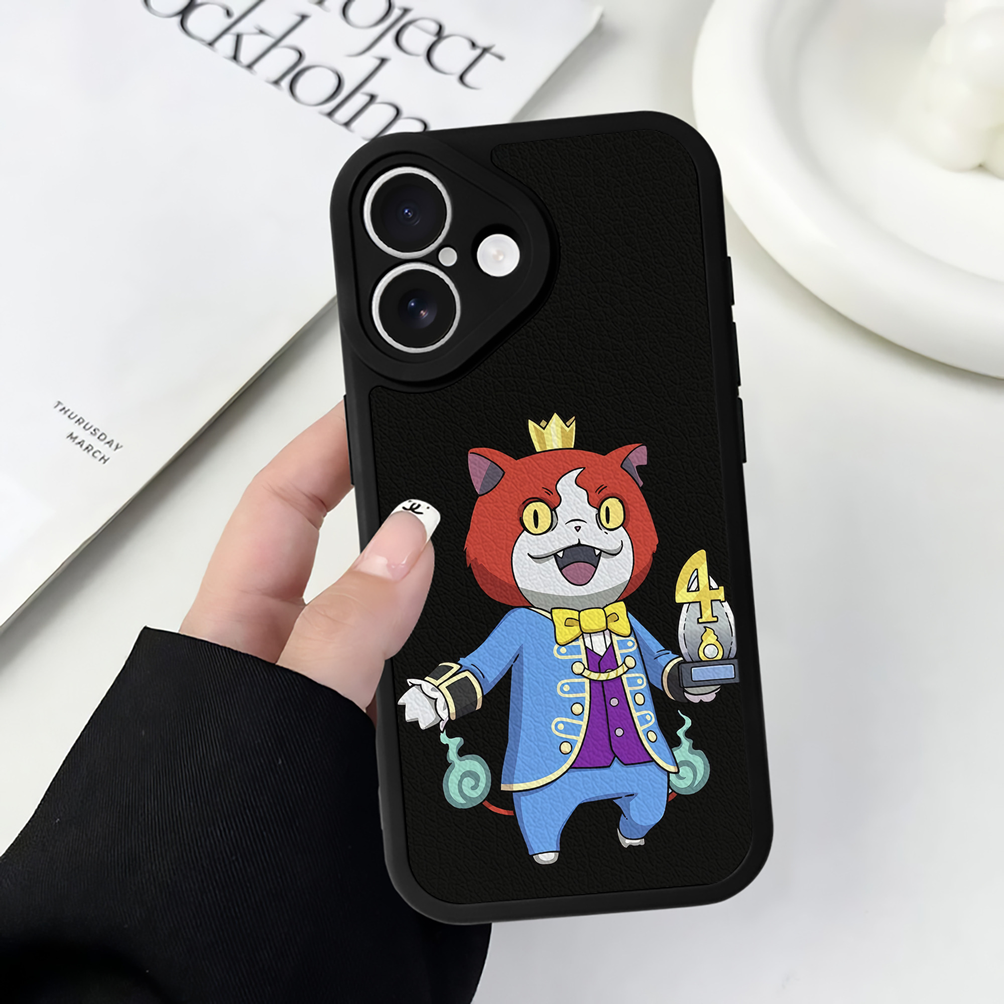 （画像用） 妖怪ウォッチ Yo-kai Watch 【iPhone 16シリーズ対応】シリコンスマホケース（レザー調） 材質：シリコン